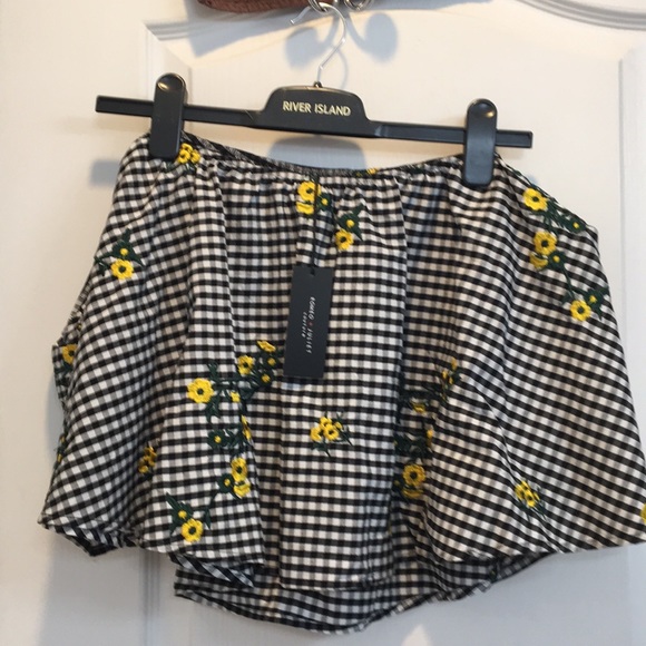 Romeo & Juliet Couture Tops - NWT Strapless Swing Top.